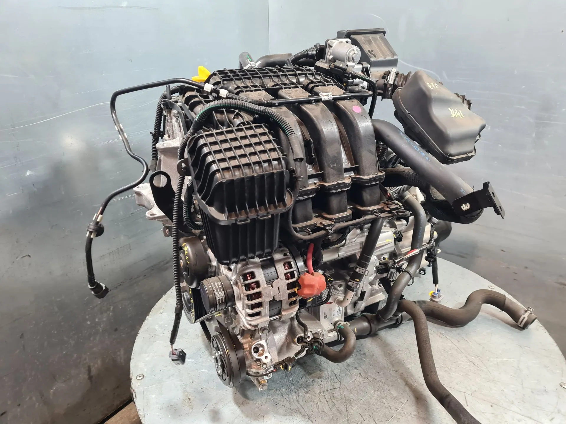 Motor completo DACIA Sandero III Imagem-1