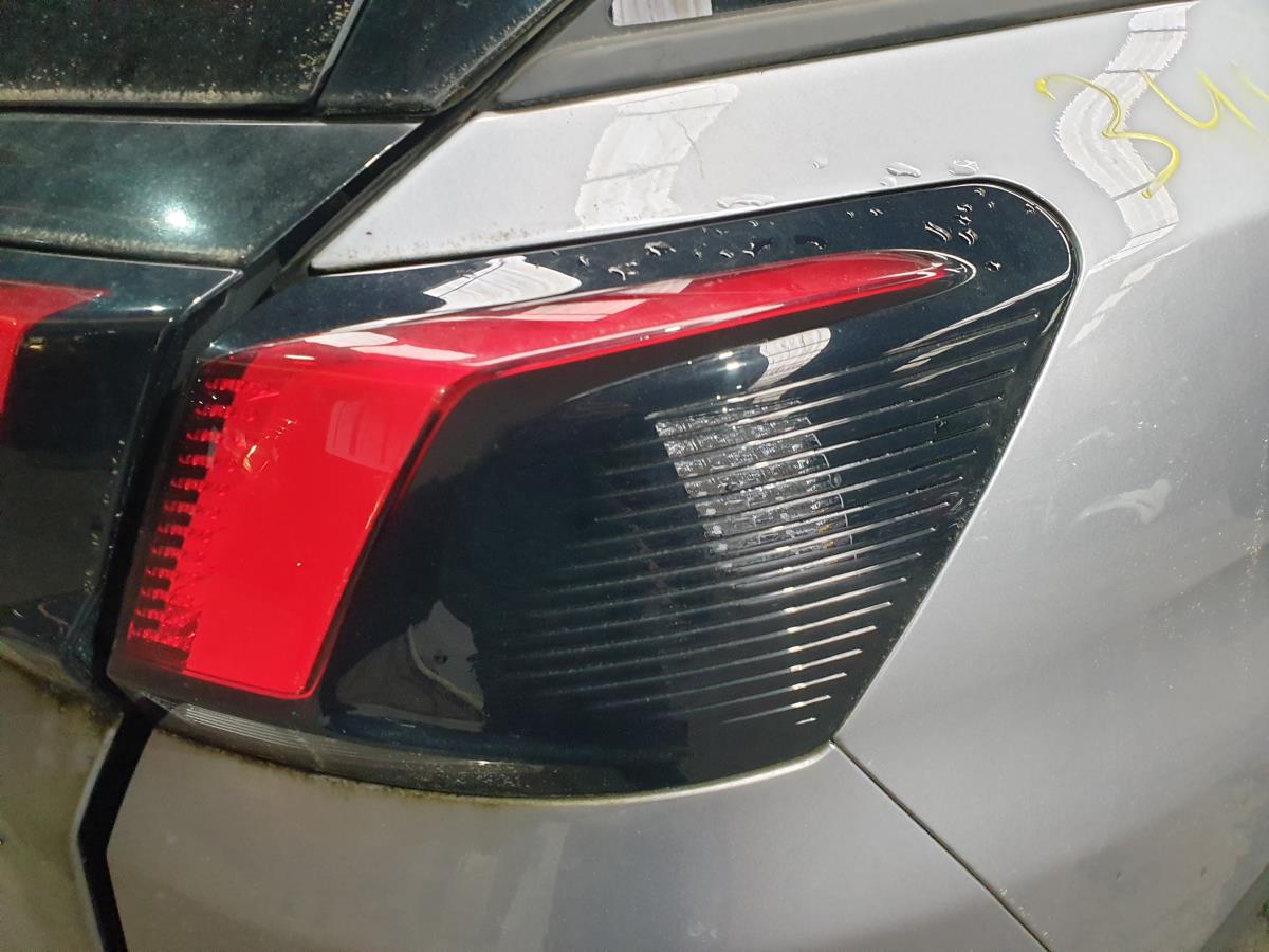 Right Tail light PEUGEOT 3008 II (M_)