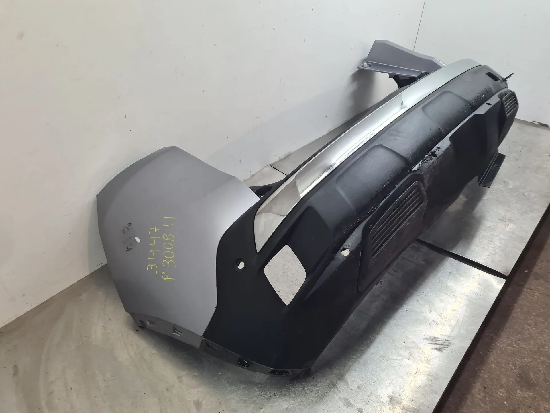 Rear Bumper PEUGEOT 3008 II (M_) Imagem-1