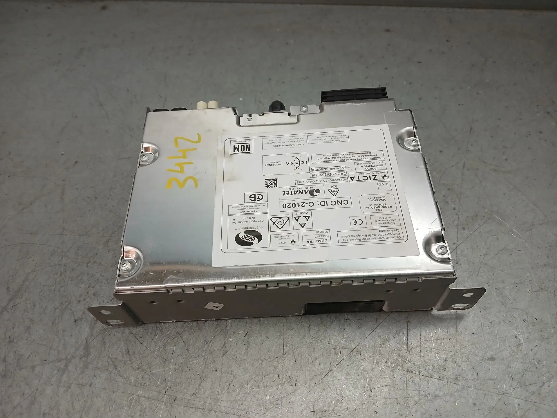 Kit Auto-rádio PEUGEOT 208 II Imagem-0