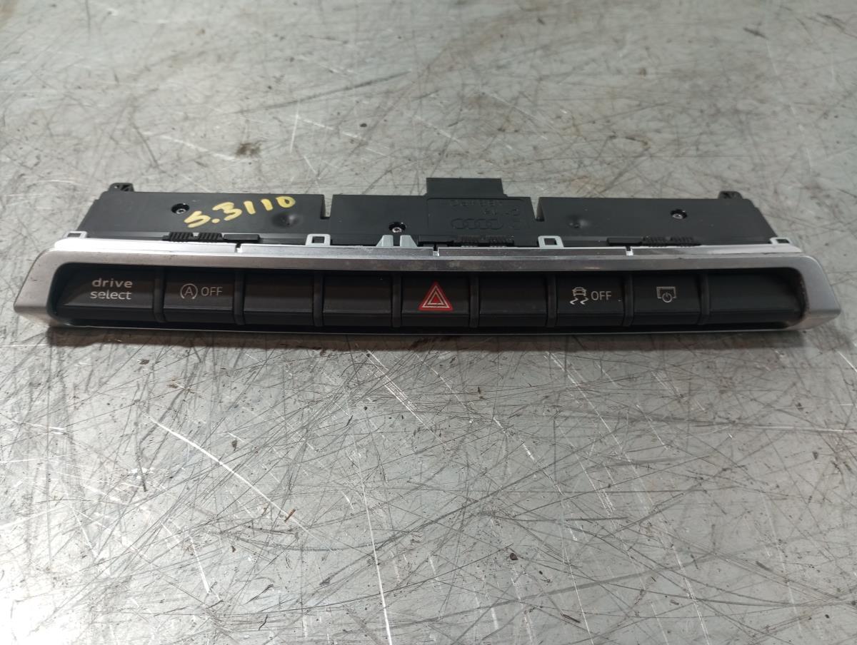 Bouton de Warning/ interrupteur 4 feux de détresse AUDI Q2 (GA)