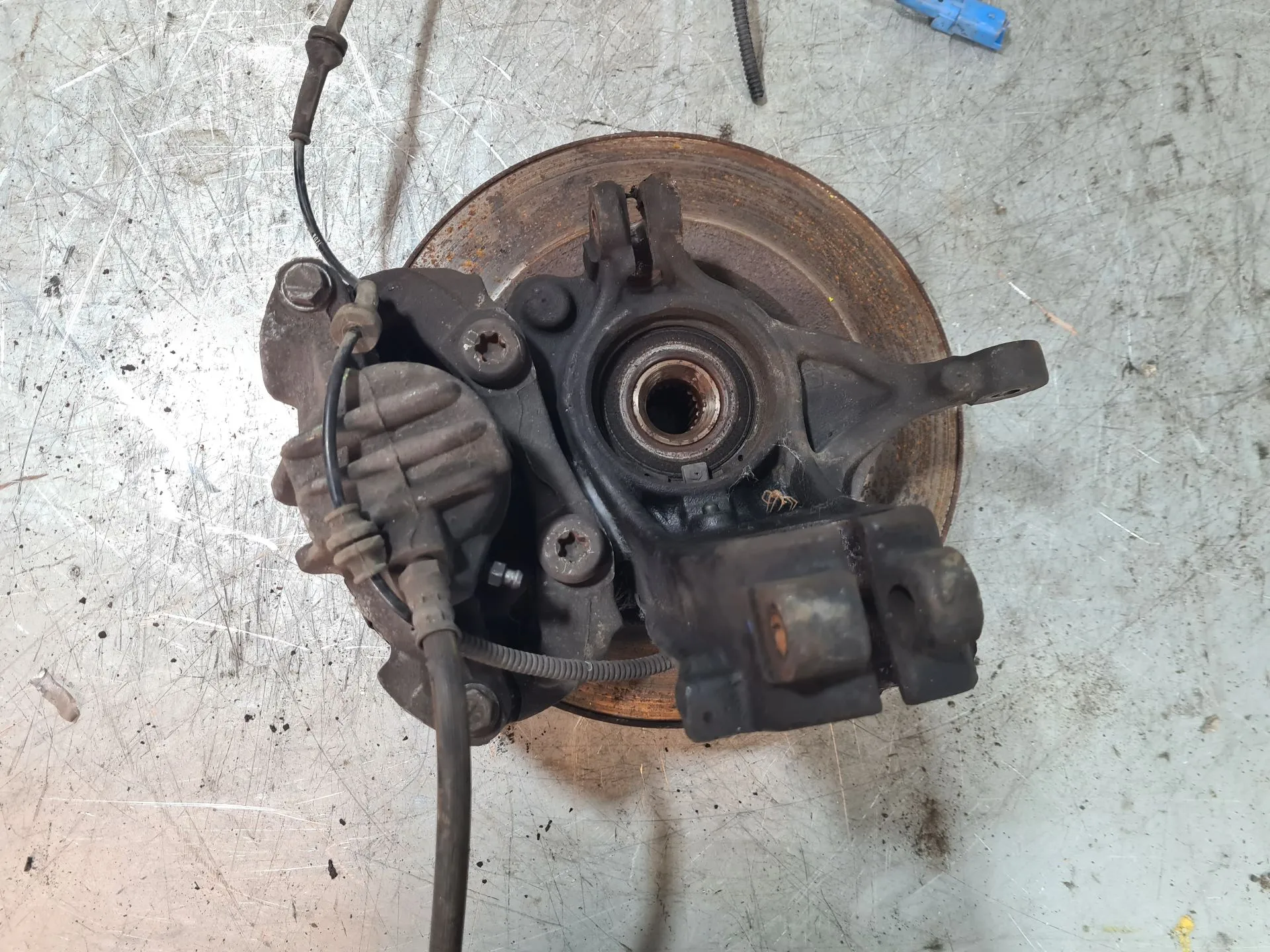 Fusello anteriore sinistro CITROËN DS3 Imagem-1