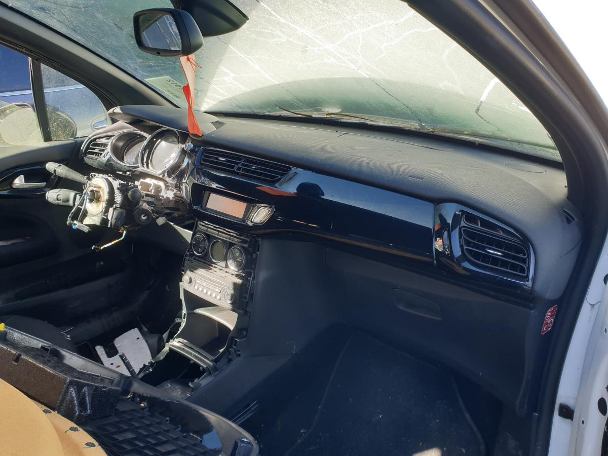 Tablier CITROËN DS3