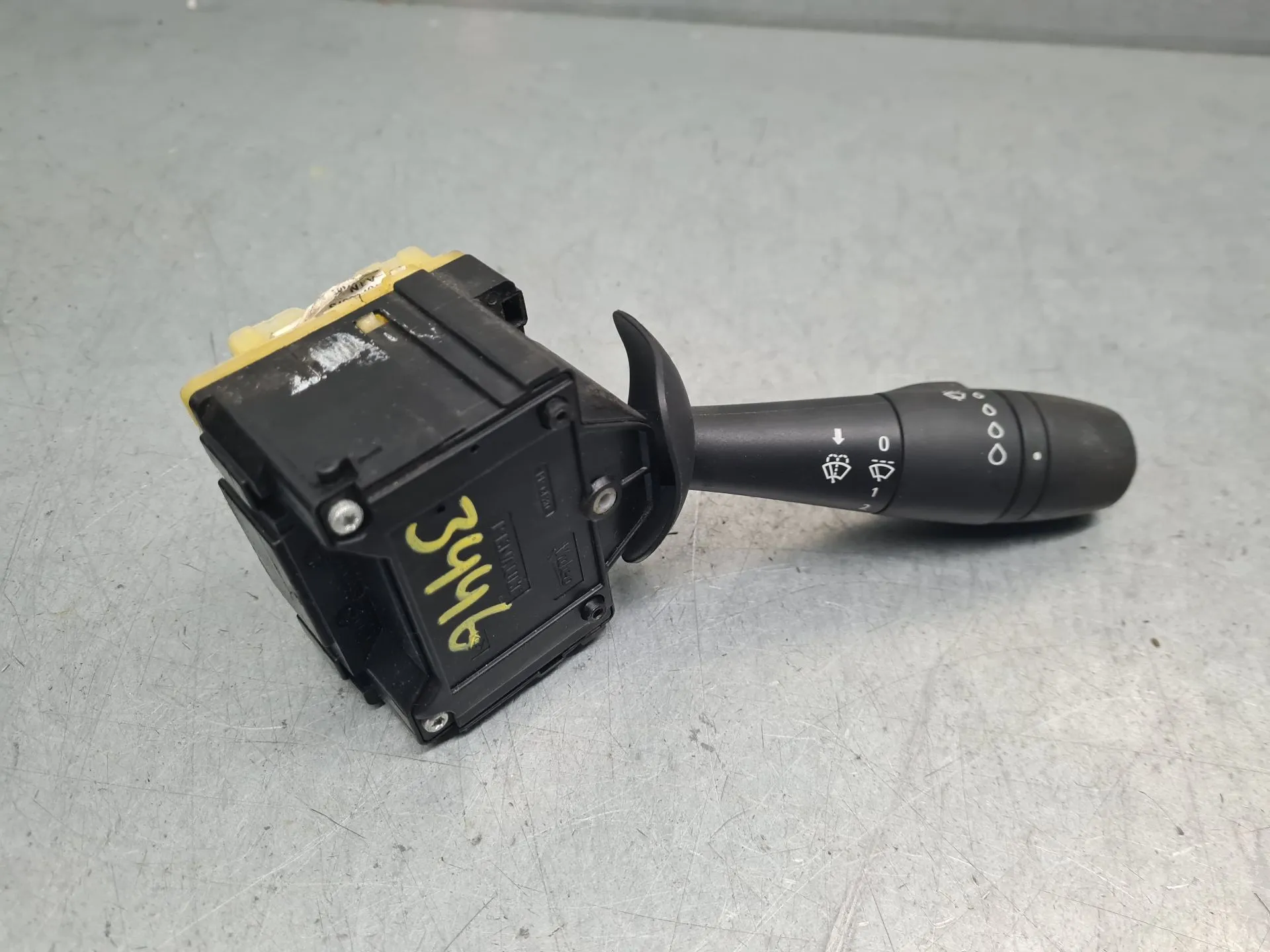 Leva del tergicristallo RENAULT Trafic III (FG_)