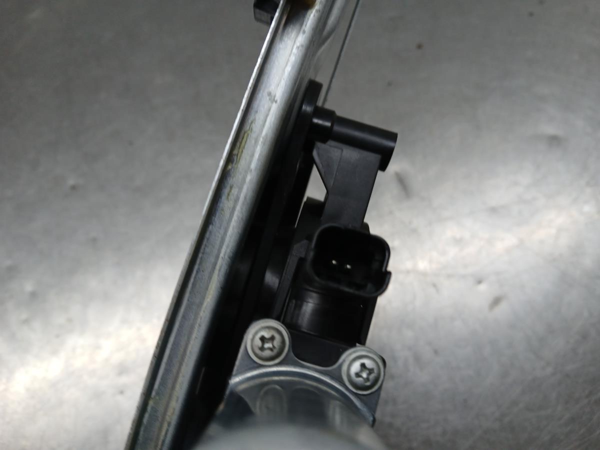 Elevador vidros frente direito DACIA Sandero III Imagem-3