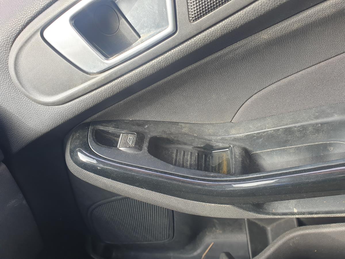 Mando / interruptor elevalunas delantero derecho FORD Fiesta VI (CB1, CCN)