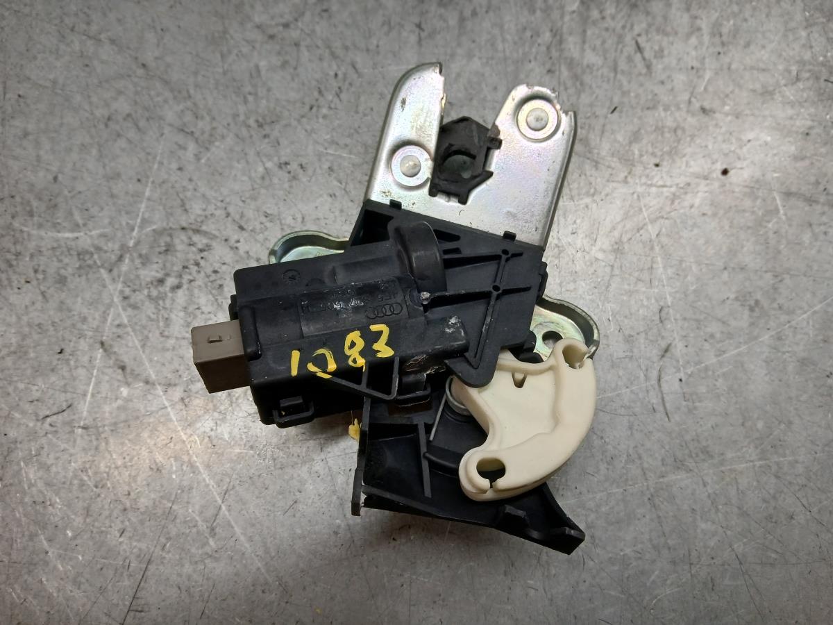 Fechadura / fecho da mala VOLKSWAGEN Passat (362)