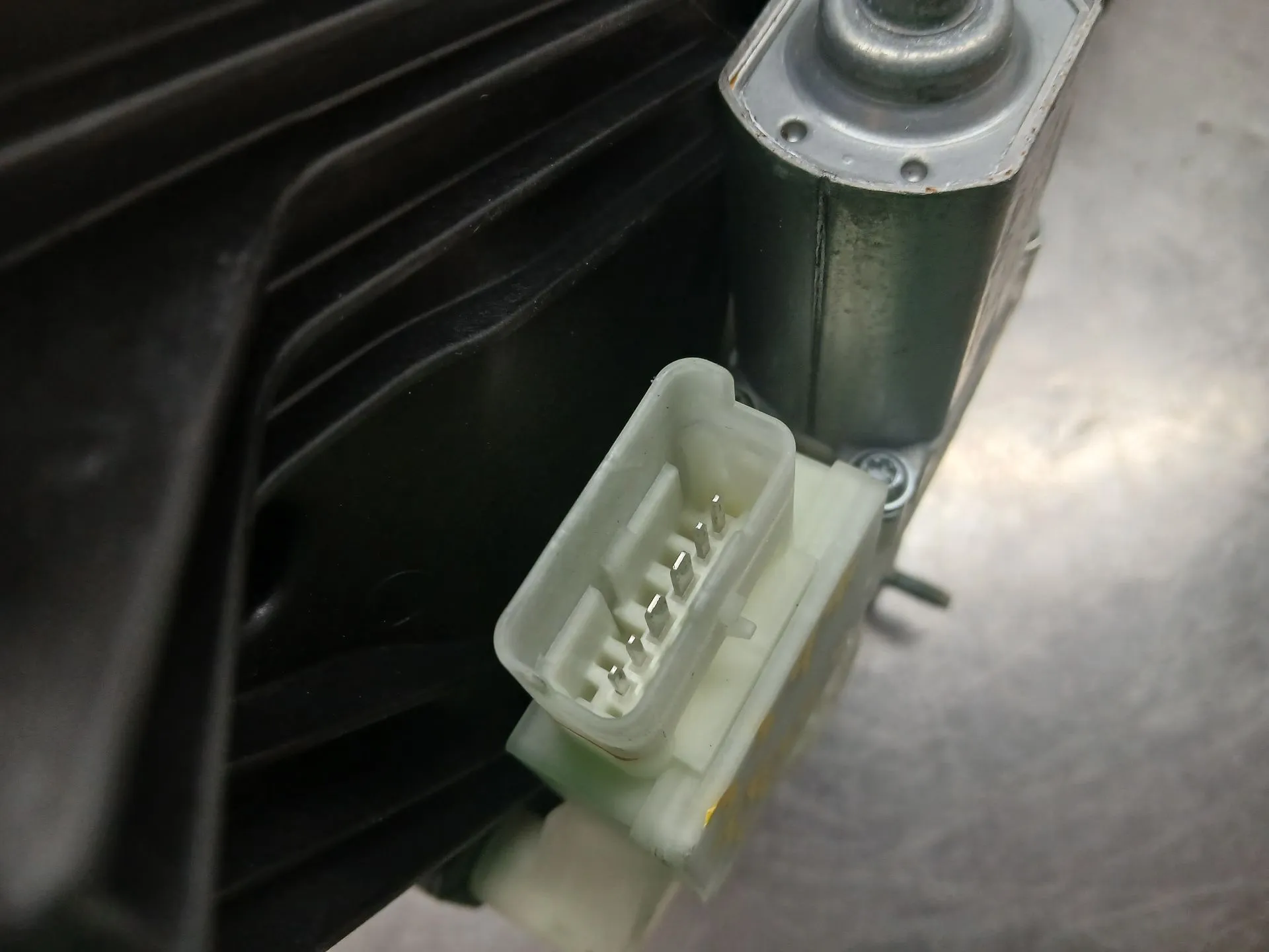 Elevador vidros trás esquerdo RENAULT Clio V (BF_) Imagem-3