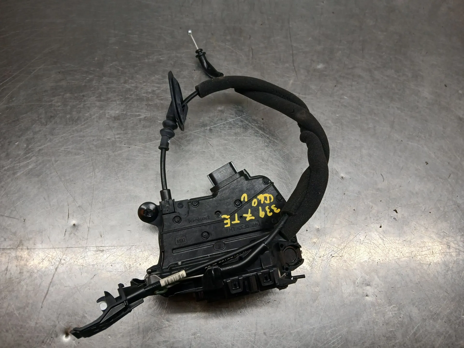 Serratura / chiusura posteriore Sinistra RENAULT Clio V (BF_)