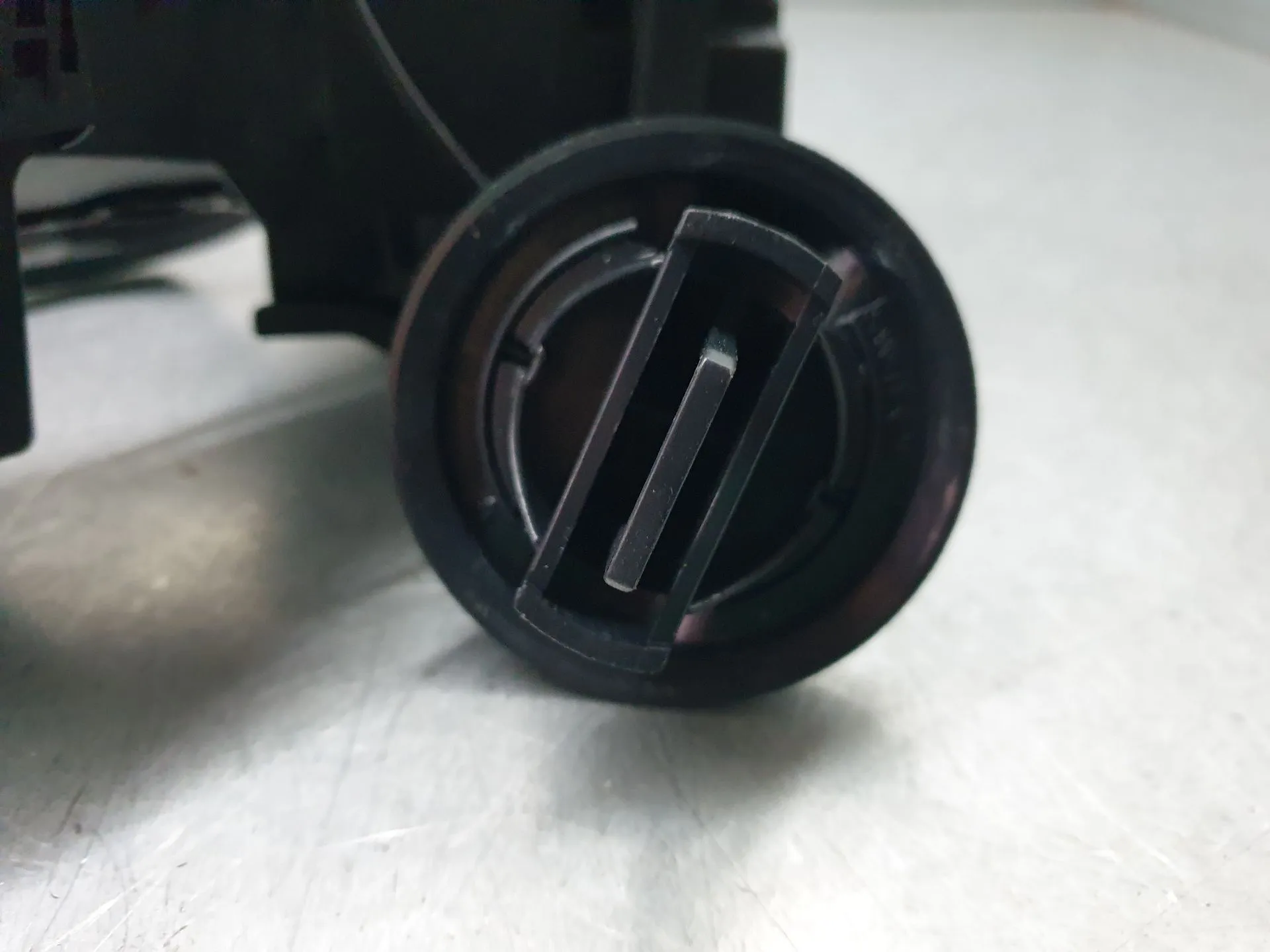 Tapa exterior combustible RENAULT Clio V (BF_) Imagem-4