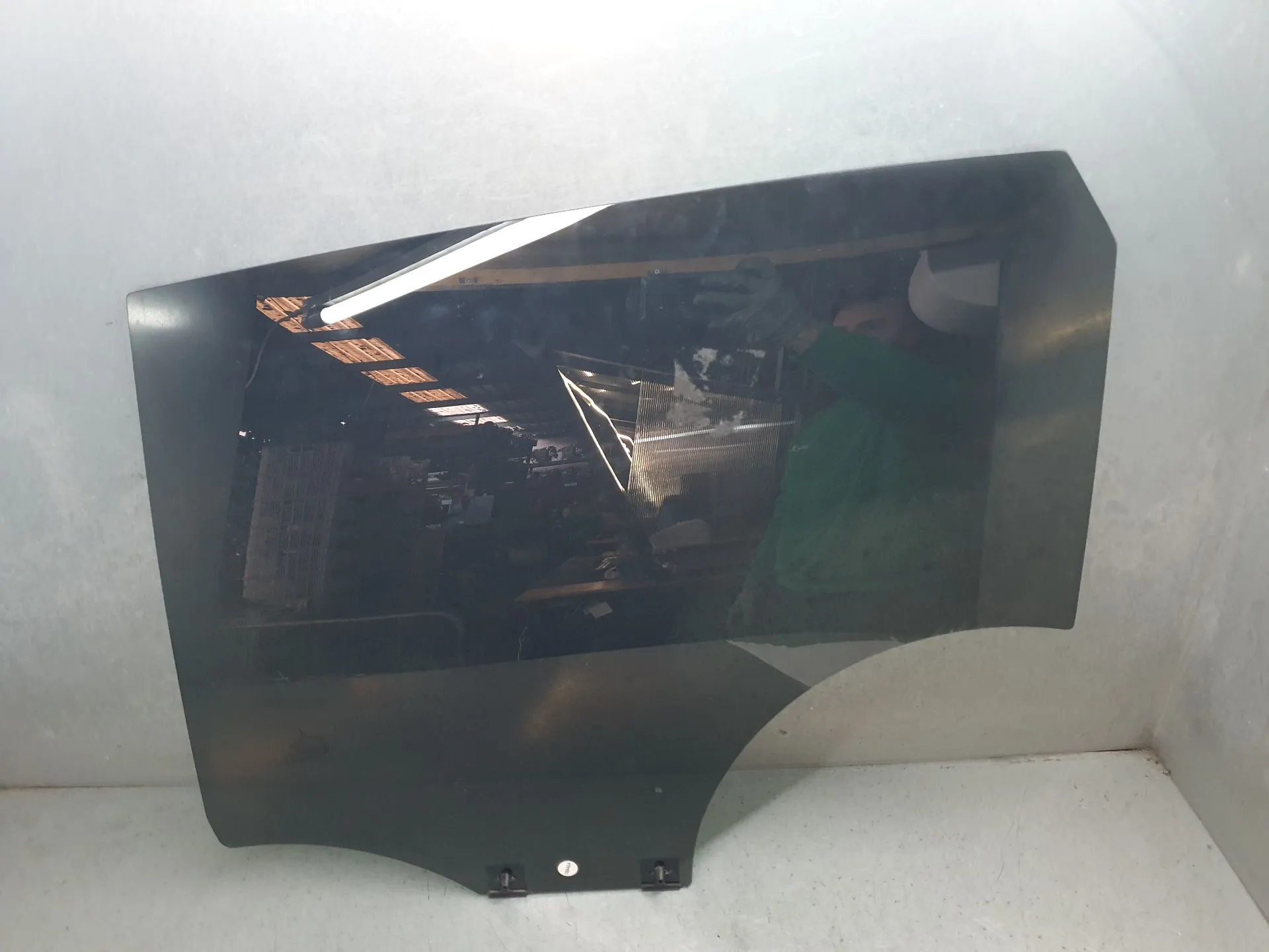Vidro porta trás esquerdo RENAULT Clio V (BF_)