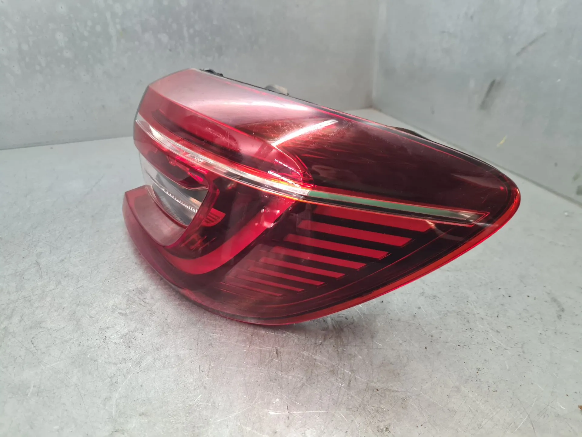 Feu arrière Droite RENAULT Clio V (BF_) Imagem-2