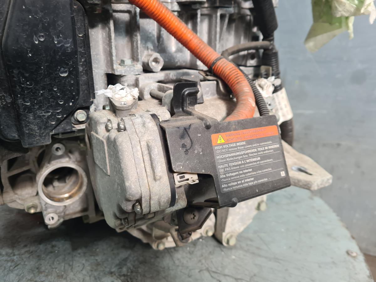 AC compressor NISSAN Leaf EV (ZE0)