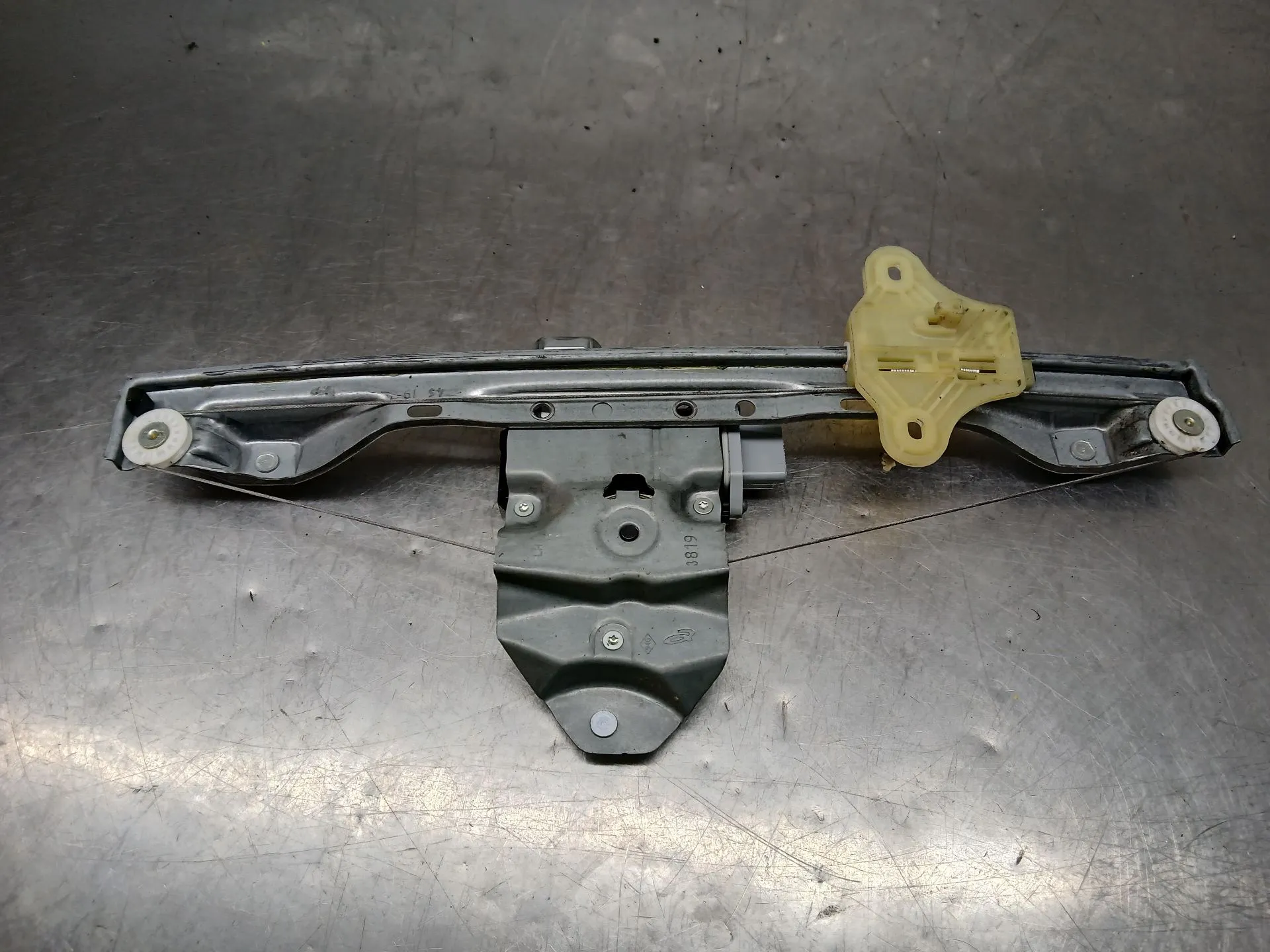 Elevador vidros frente esquerdo RENAULT Twingo III (BCM_) Imagem-2