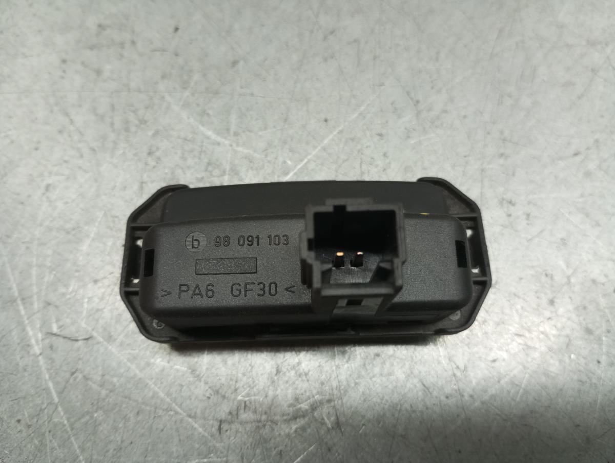 Comando / botão / interruptor multifunções RENAULT Captur (J5_) Imagem-2