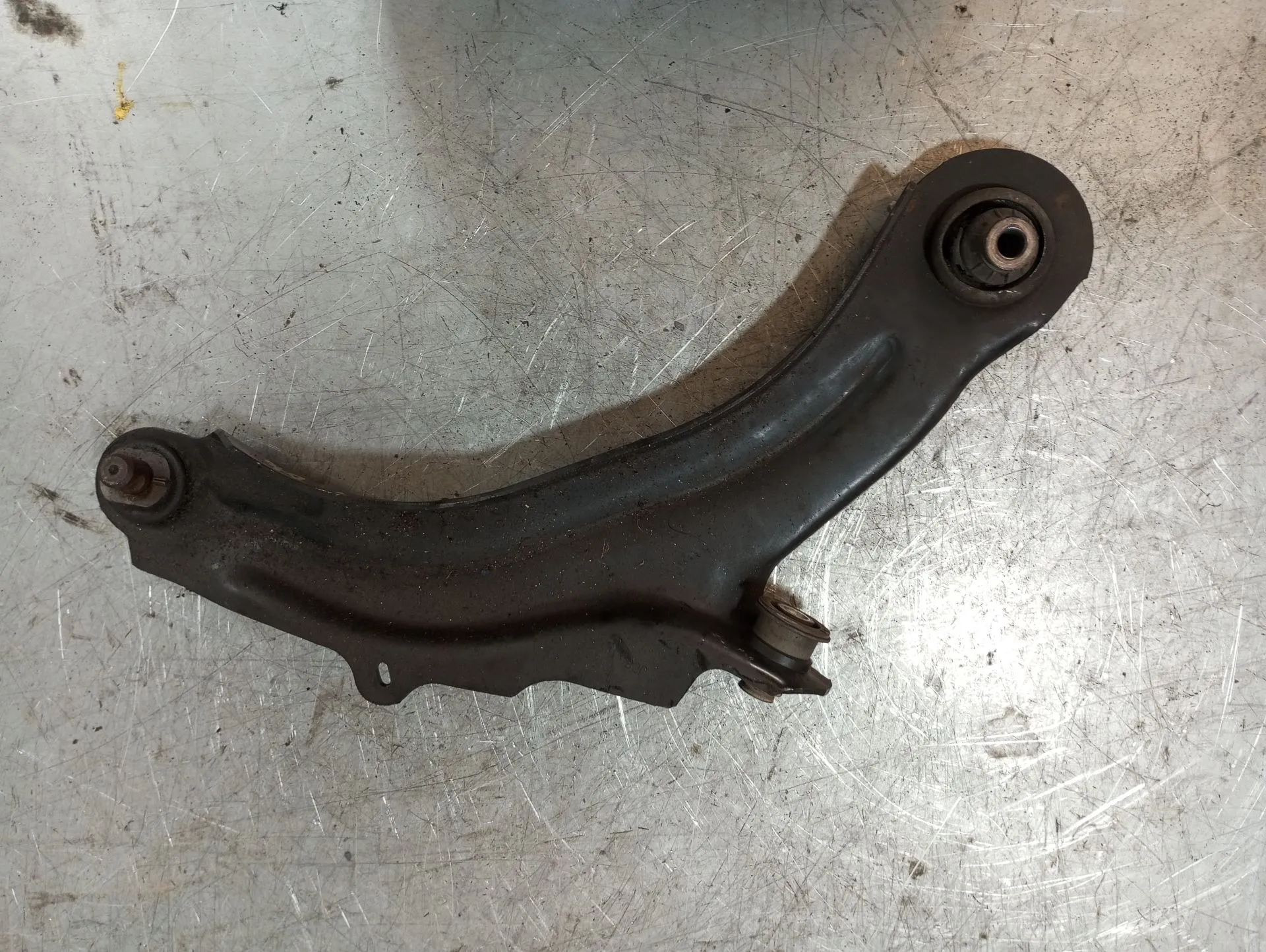 Right front suspension arm RENAULT Captur (J5_) Imagem-1