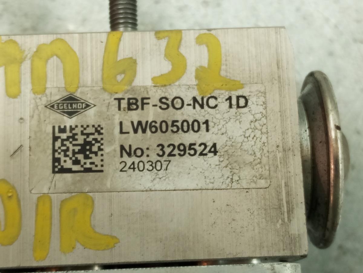 Generic valve RENAULT Captur II Imagem-3