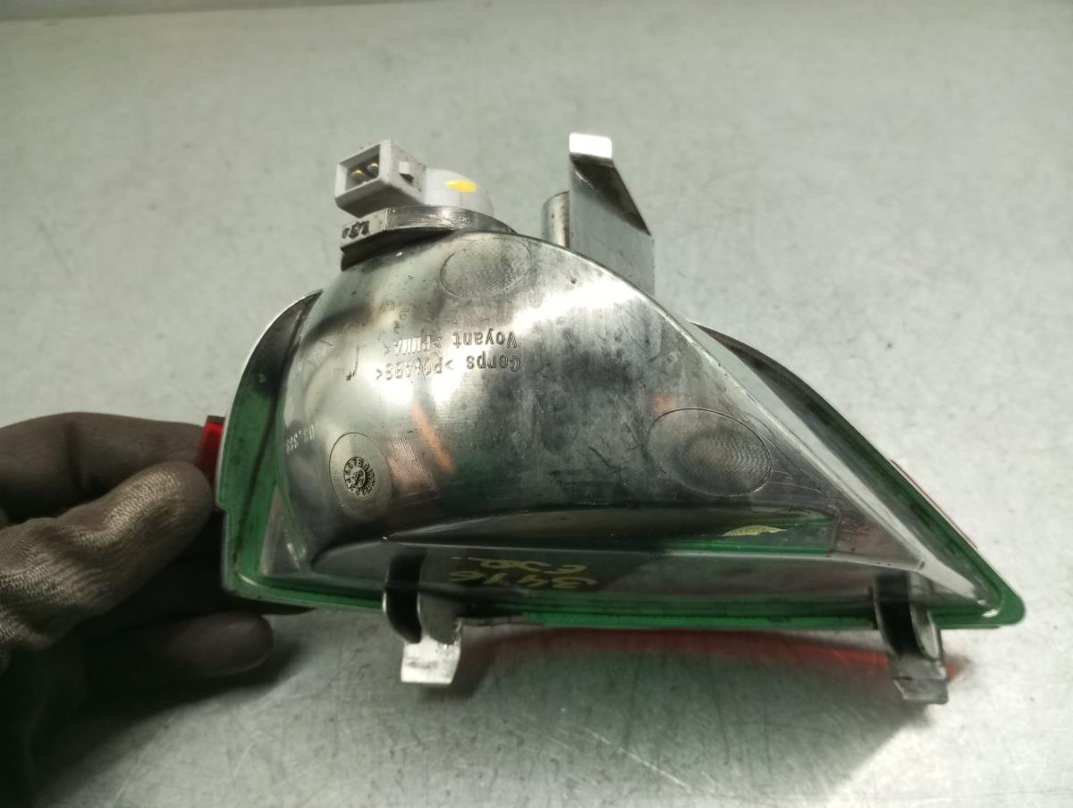 Piloto antiniebla trasero izquierdo DACIA Sandero III Imagem-2