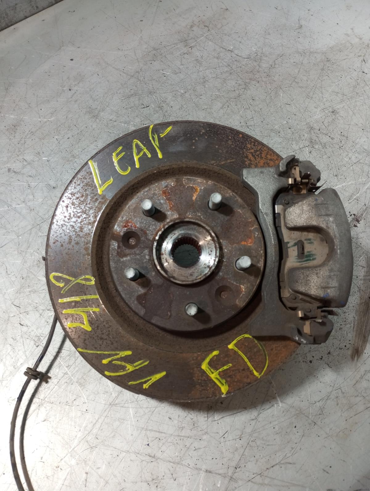 Fusello anteriore destro NISSAN Leaf EV (ZE0)