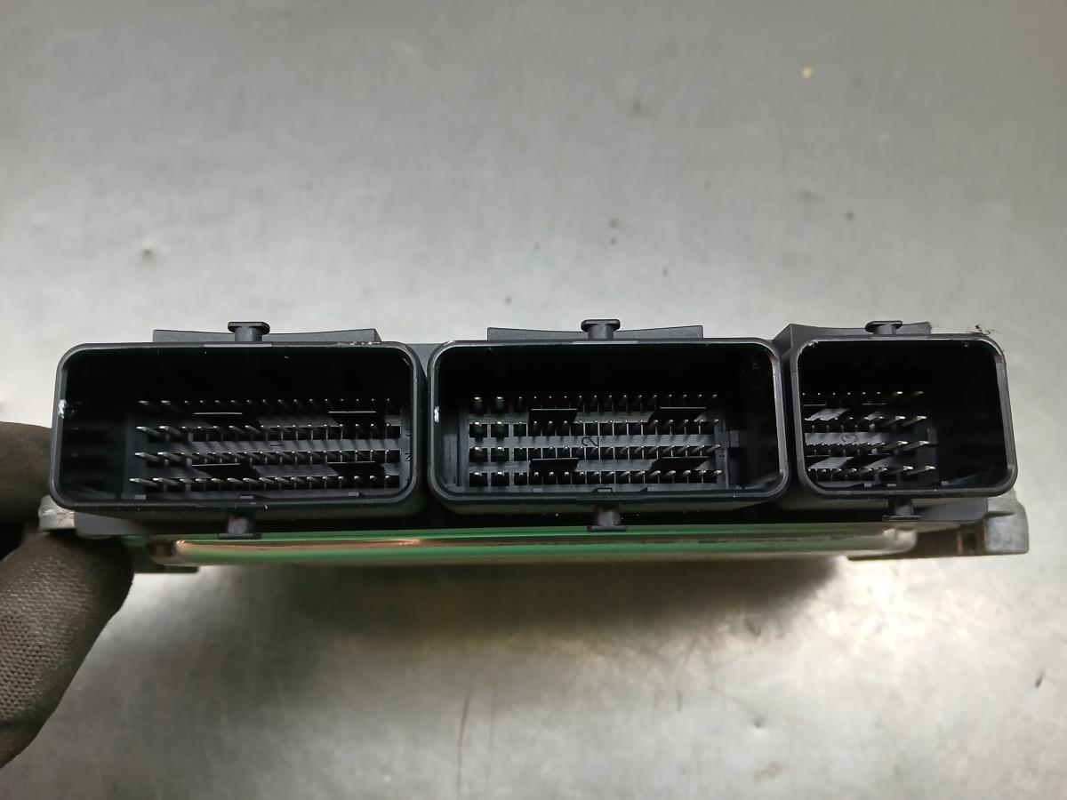 Centralina motor / ECU RENAULT Twingo III (BCM_) Imagem-1