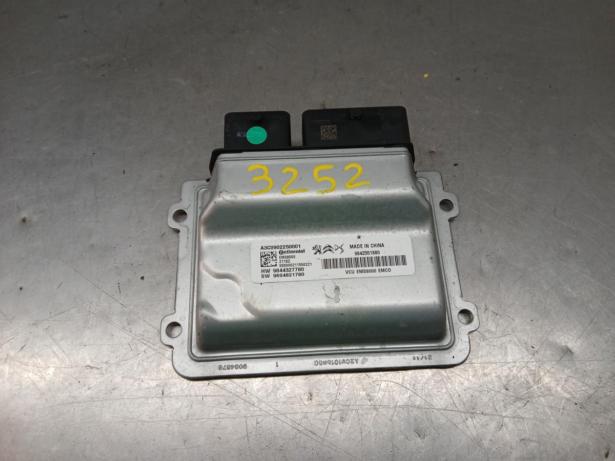Centralina motor / ECU PEUGEOT 3008 II (M_) Imagem-2
