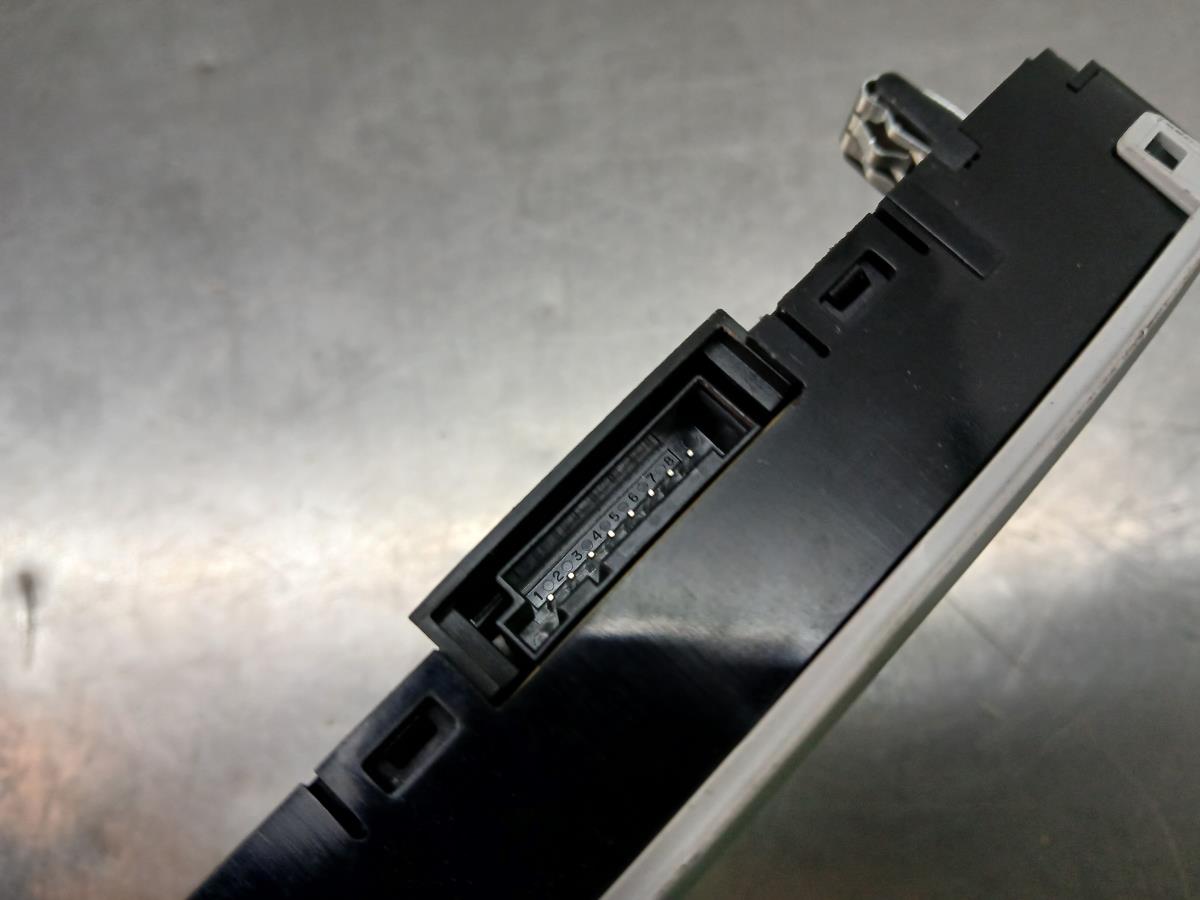 Plafonier trás TESLA Model 3 (5YJ3) Imagem-4