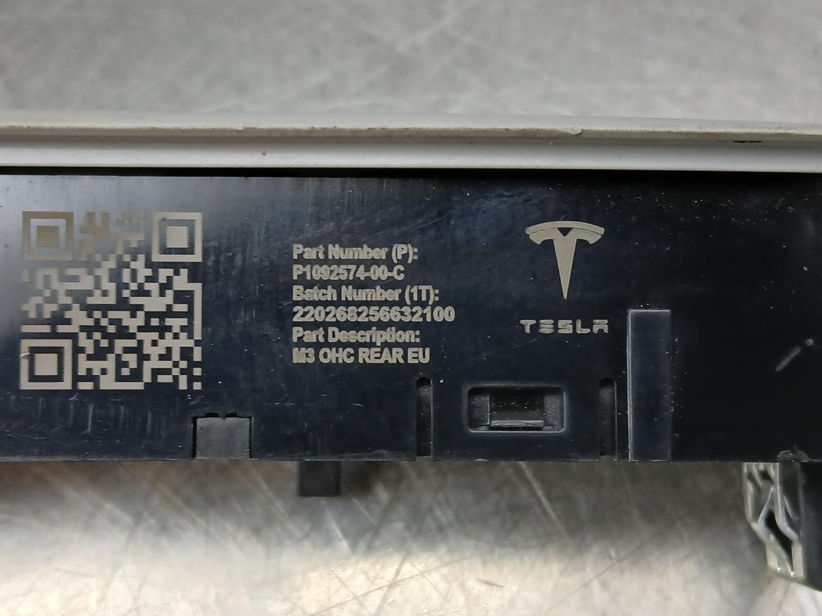 Plafonier trás TESLA Model 3 (5YJ3) Imagem-5