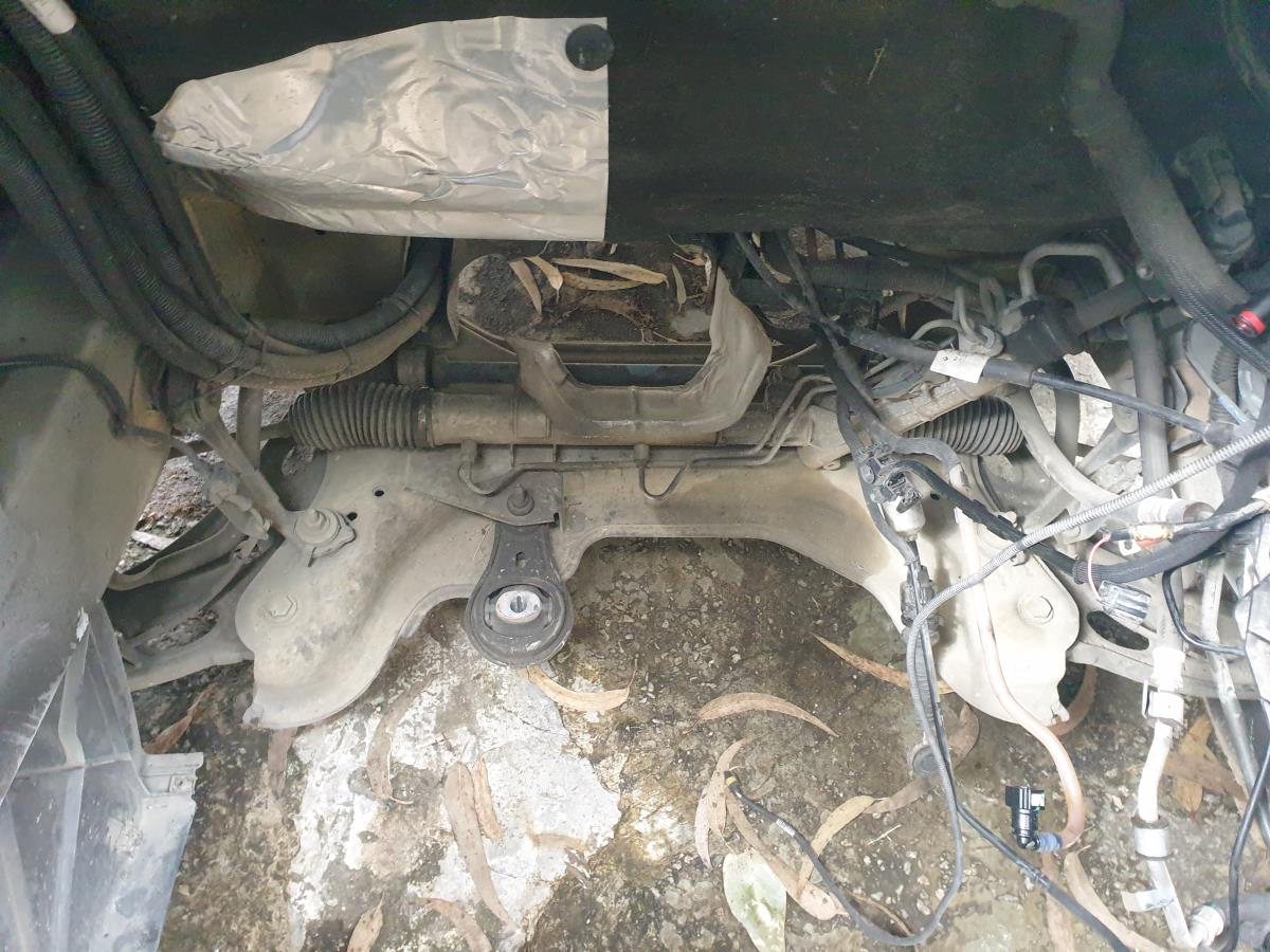 Front subframe RENAULT Trafic III (FG_)