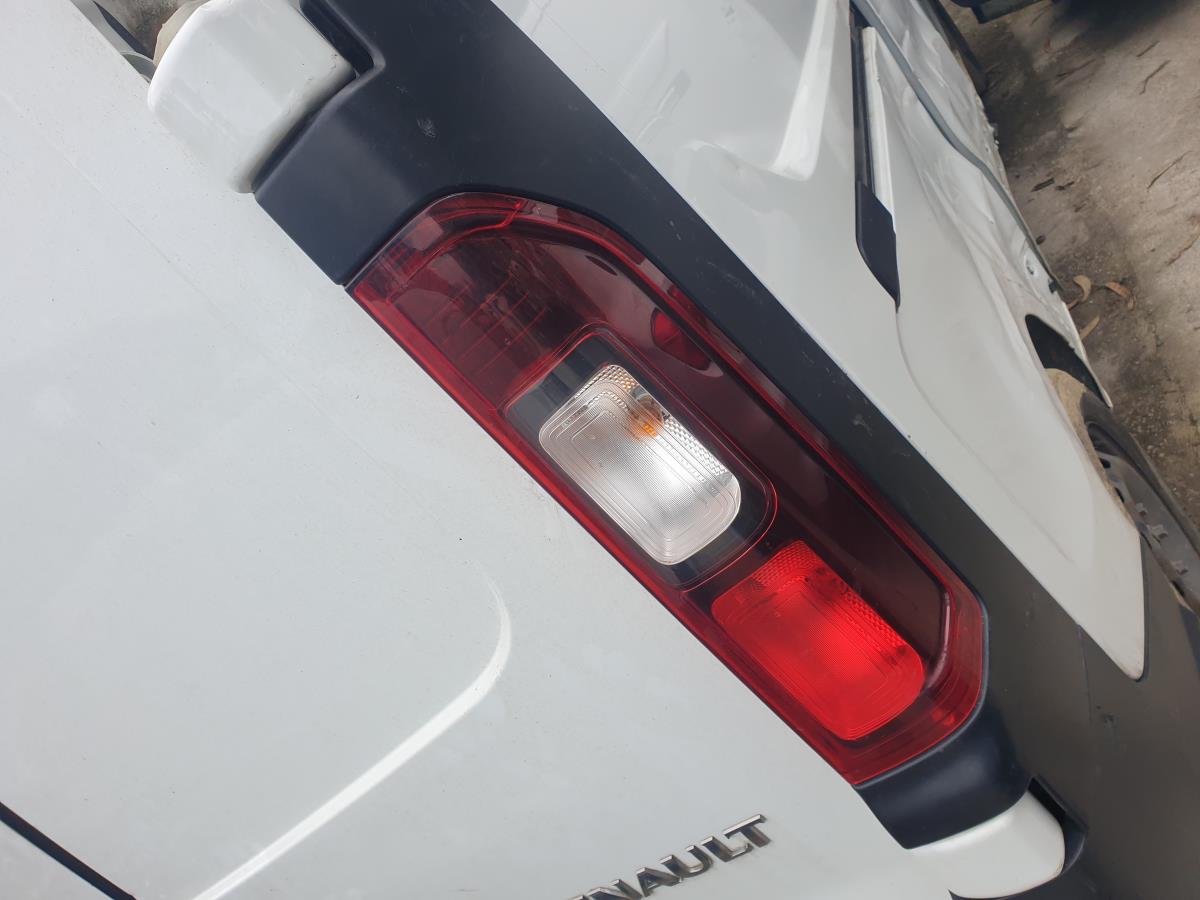 Feu arrière Droite RENAULT Trafic III (FG_)