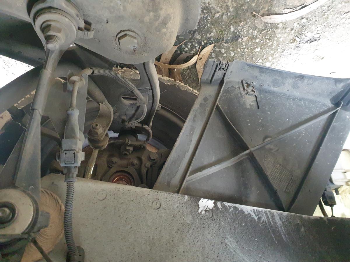 Mangueta delantera derecha RENAULT Trafic III (FG_)