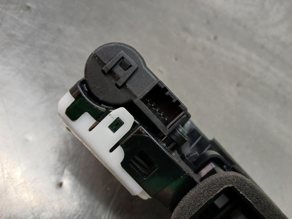 Motor del compuerta de la calefacción TESLA Model 3 (5YJ3) Imagem-4