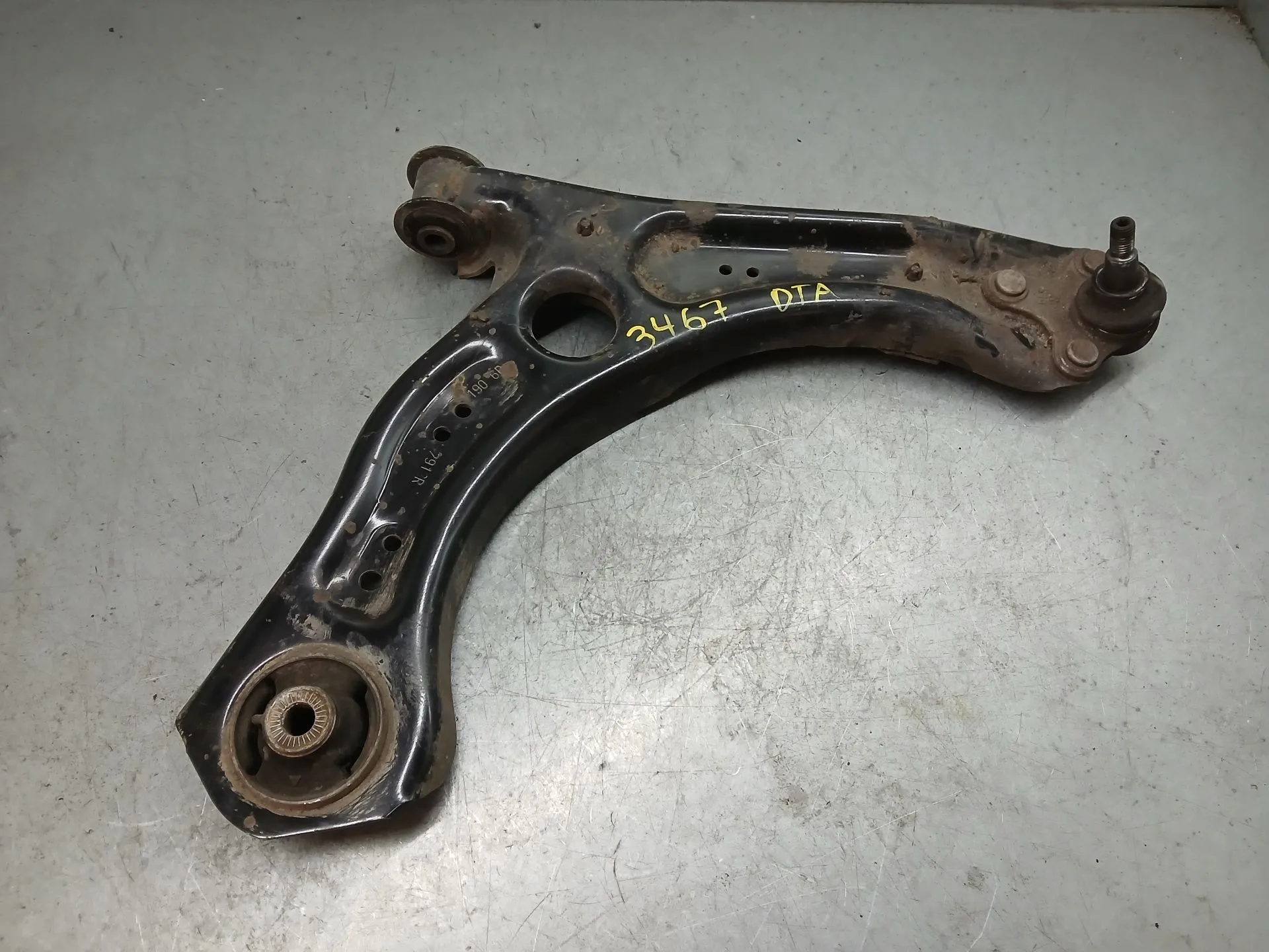 Brazo suspensión delantero derecho VOLKSWAGEN Polo (AW1)