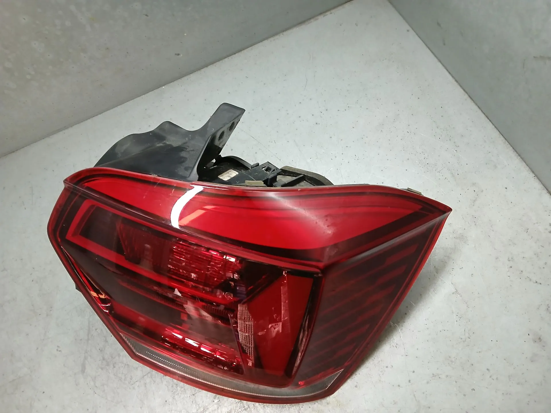 Feu arrière Droite VOLKSWAGEN Polo (AW1) Imagem-2
