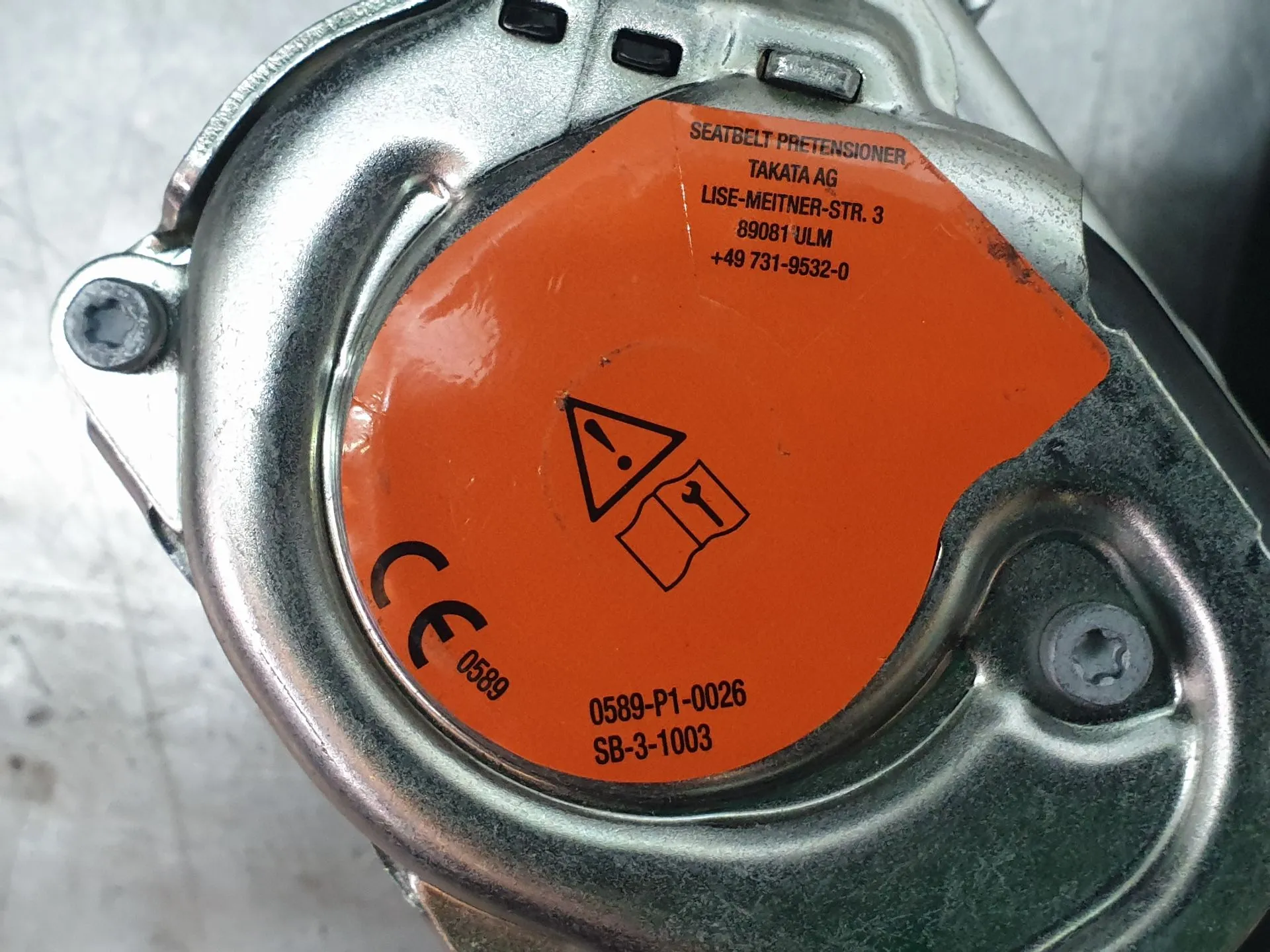 Pré-tensor cinto trás direito VOLKSWAGEN Polo (AW1) Imagem-2