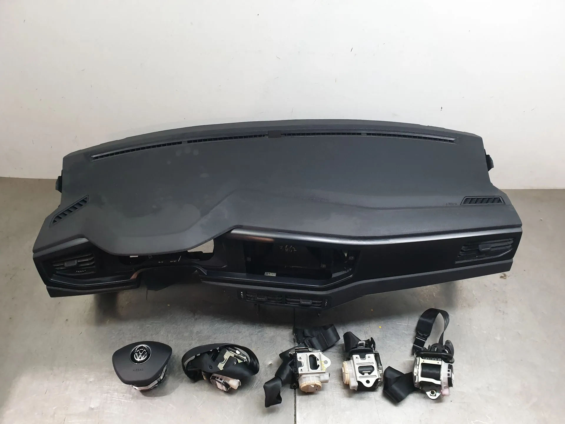 Kit de airbags VOLKSWAGEN Polo (AW1) Imagem-0