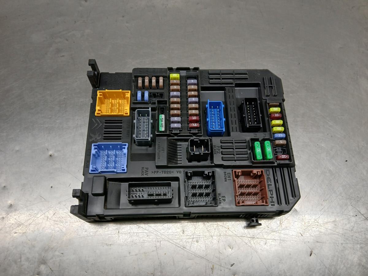 Caixa fusíveis / SAM / BSI TOYOTA ProAce (MDZ_)