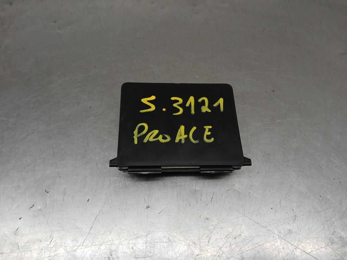 Módulo confort TOYOTA ProAce (MDZ_)