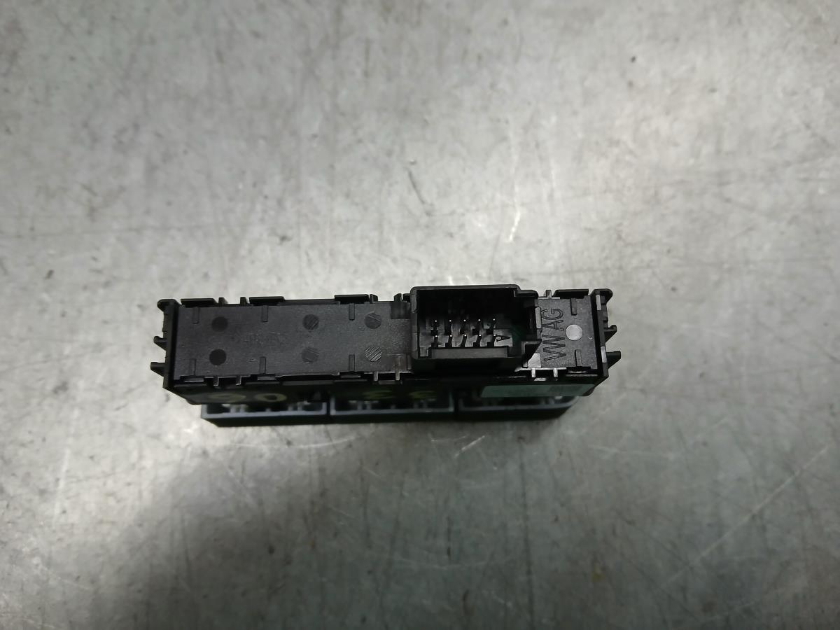 Comando / botão / interruptor multifunções SEAT Leon (5F1) Imagem-3