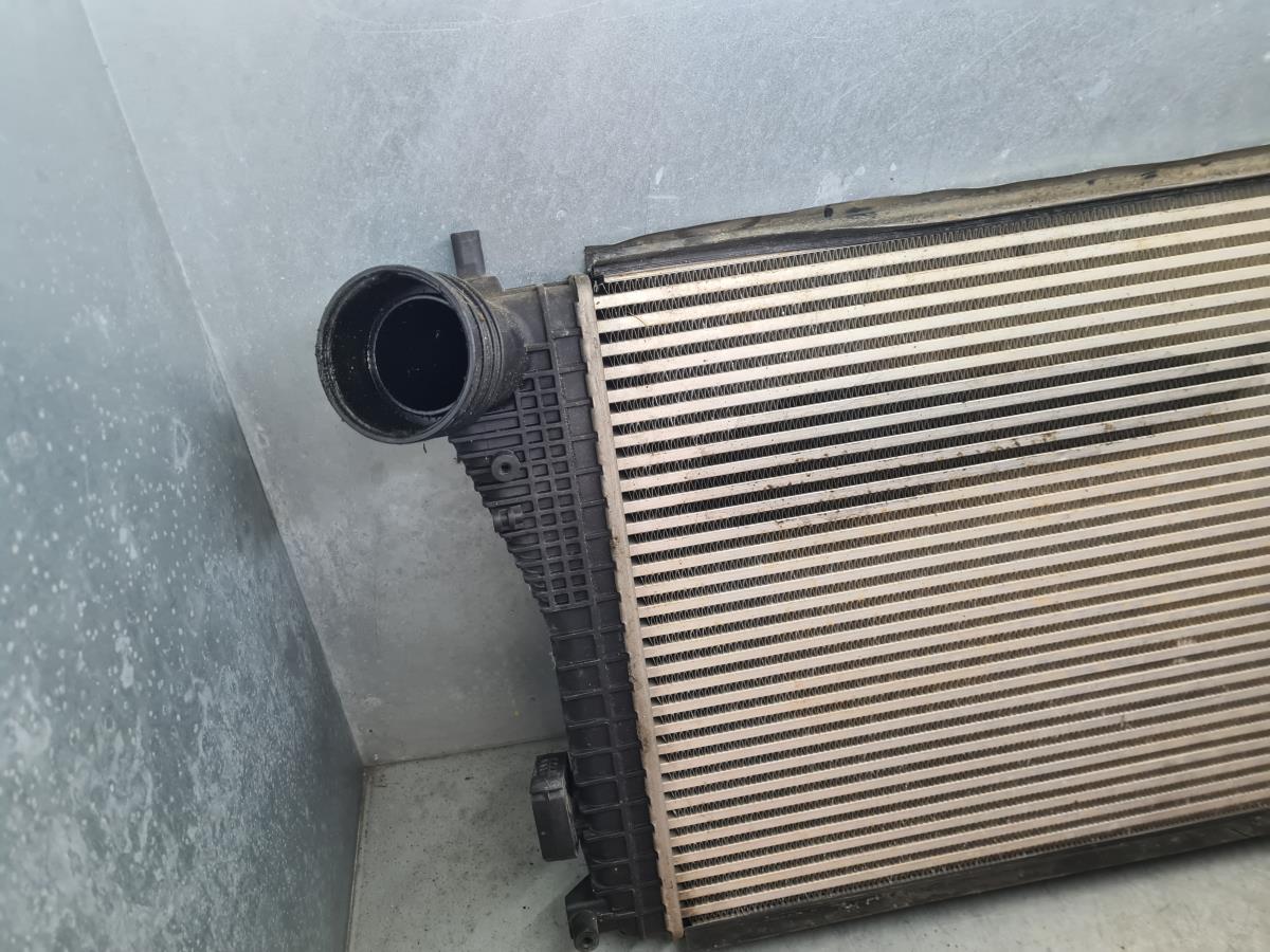 Intercooler VOLKSWAGEN Caddy III Kombi (2KB, 2KJ, 2CB, 2CJ) Imagem-1