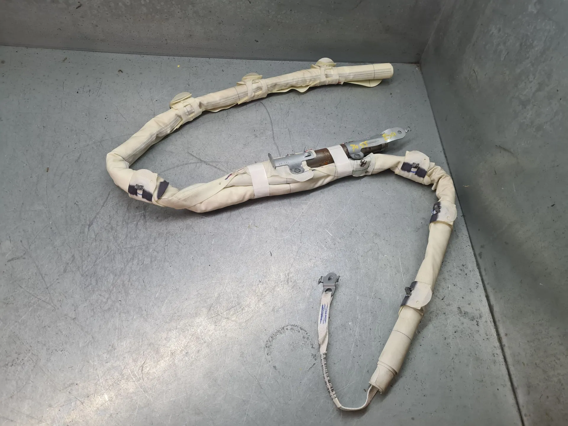 Right Curtain Airbag RENAULT Megane IV (B9A/M_)