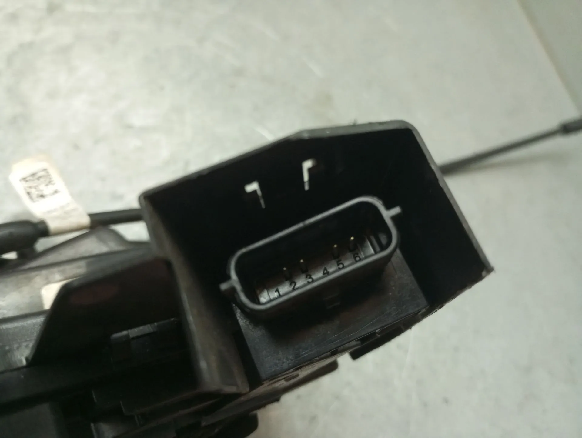 Fechadura / fecho porta frente direito RENAULT Megane IV (B9A/M_) Imagem-2