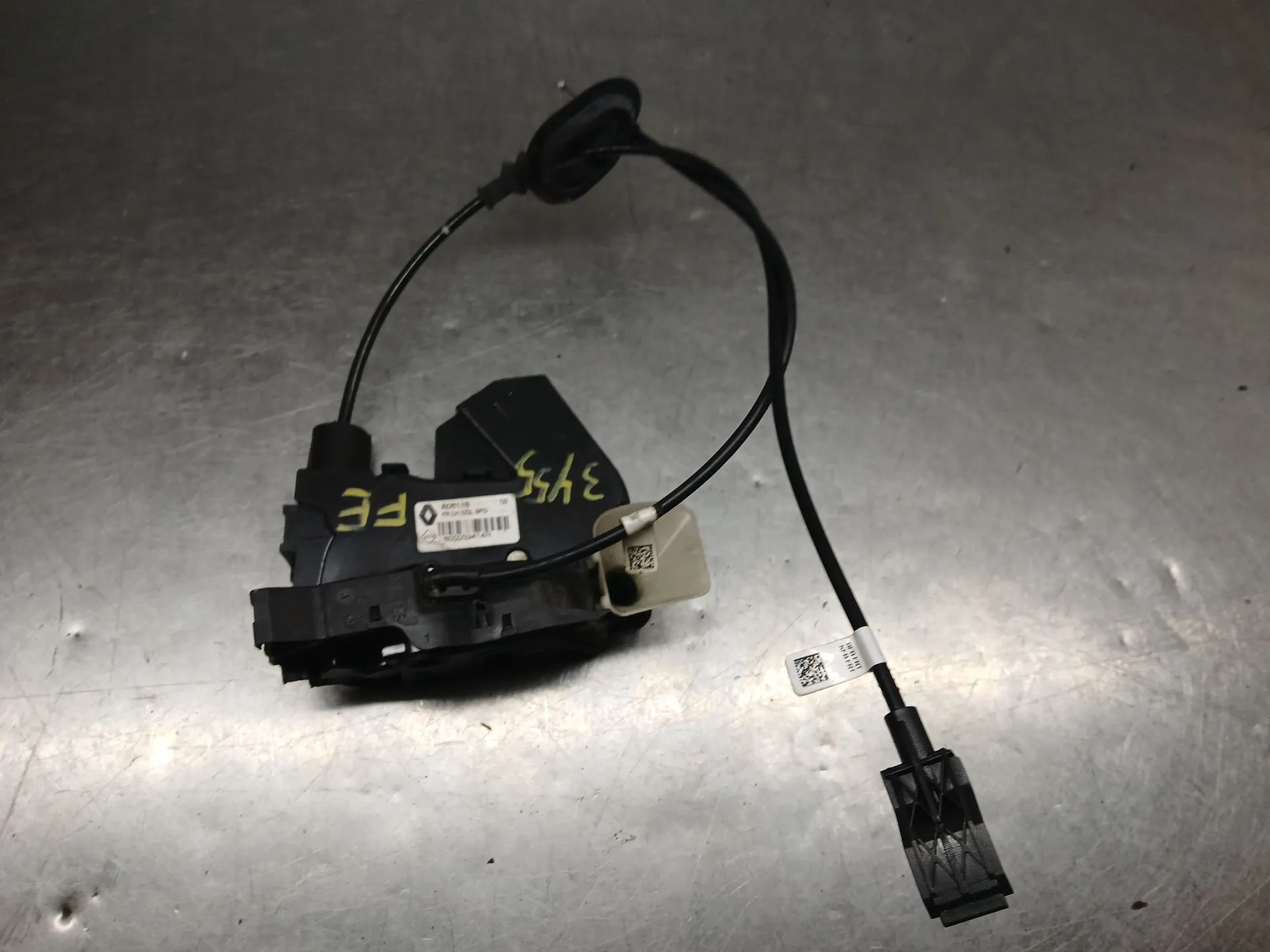 Fechadura / fecho porta frente esquerdo RENAULT Megane IV (B9A/M_)