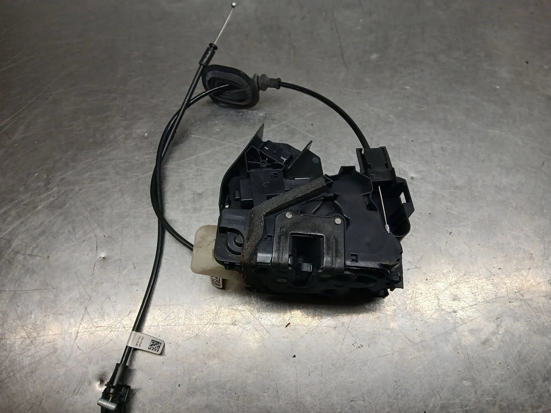 Fechadura / fecho porta frente esquerdo RENAULT Megane IV (B9A/M_) Imagem-2
