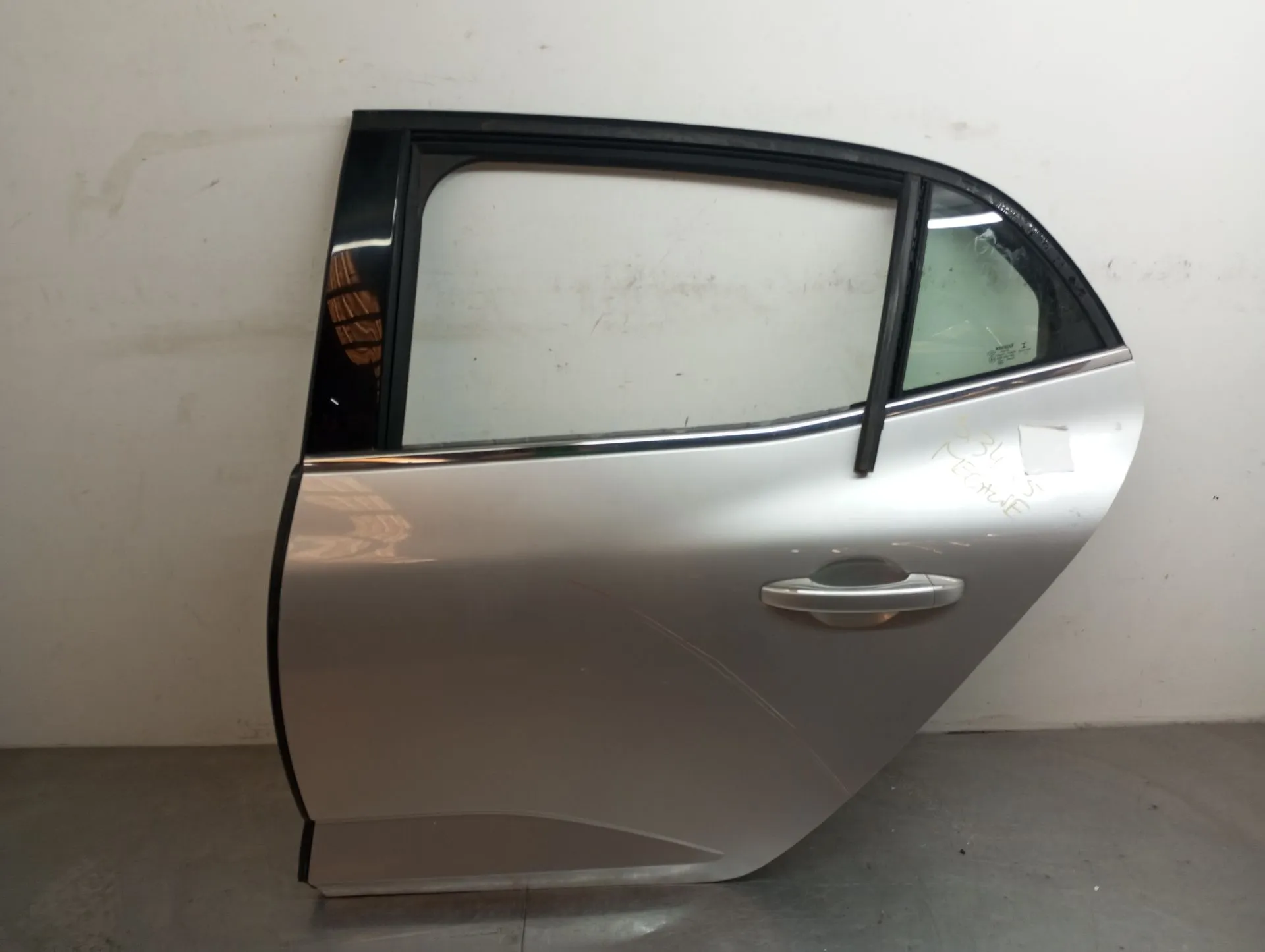 Porta trás esquerda RENAULT Megane IV (B9A/M_)