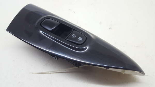 Mando / interruptor elevalunas delantero derecho NISSAN Juke (F15) Imagem-1