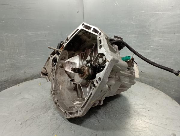 Caixa de velocidades manual RENAULT Megane III (BZ0_) Imagem-1