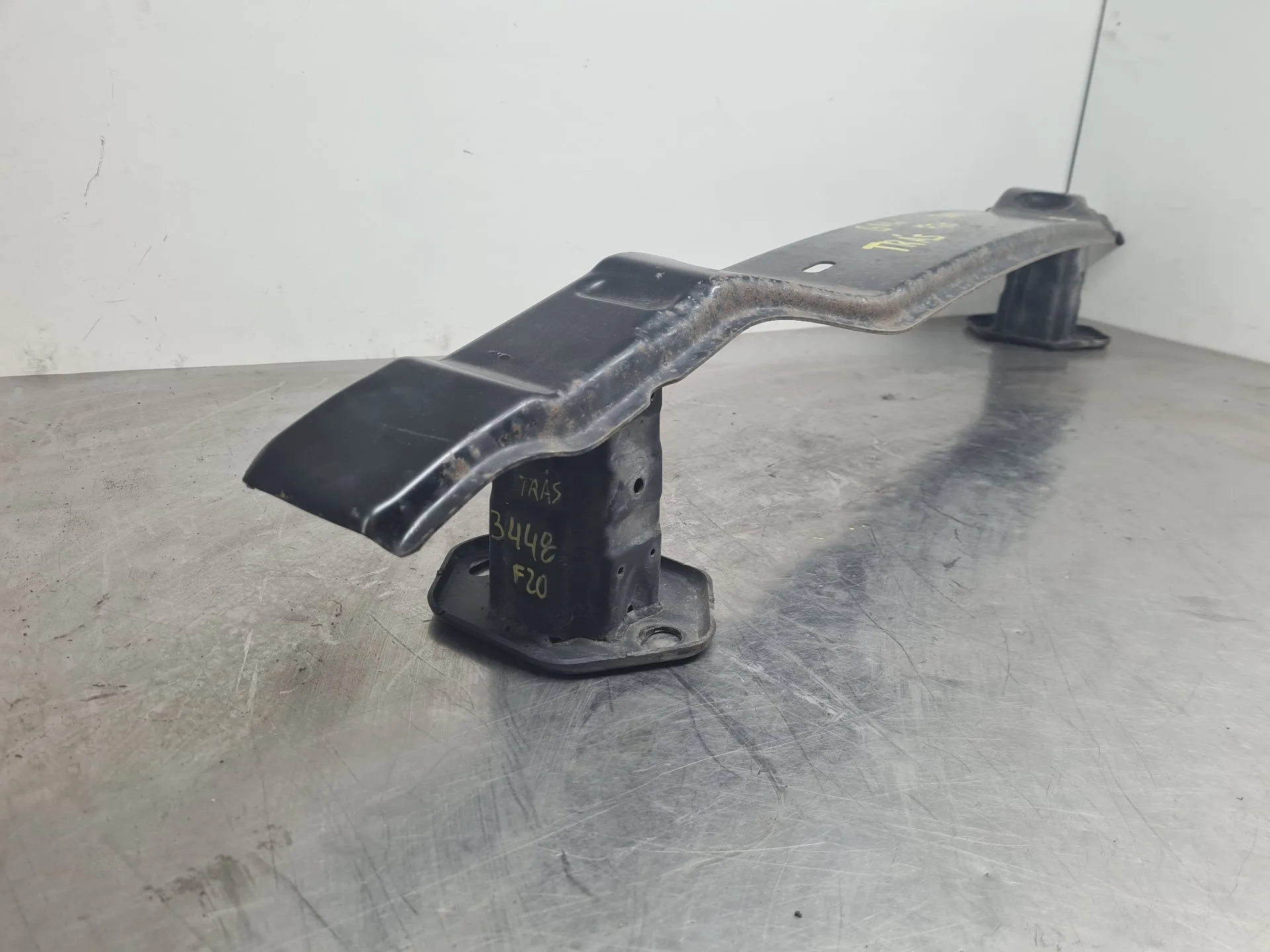 Rear bumper reinforcement BMW 1 (F20) Imagem-2