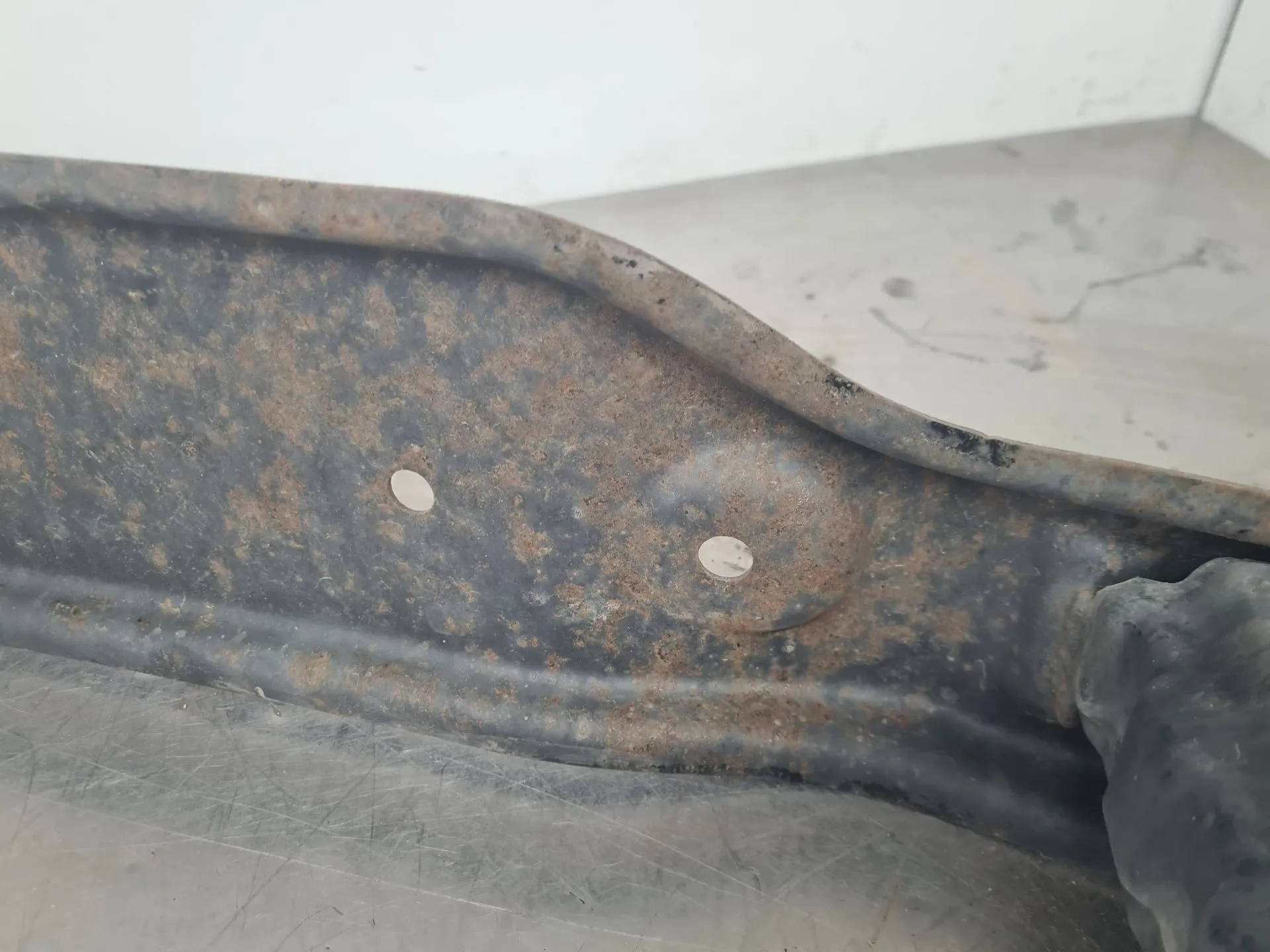 Rear bumper reinforcement BMW 1 (F20) Imagem-5