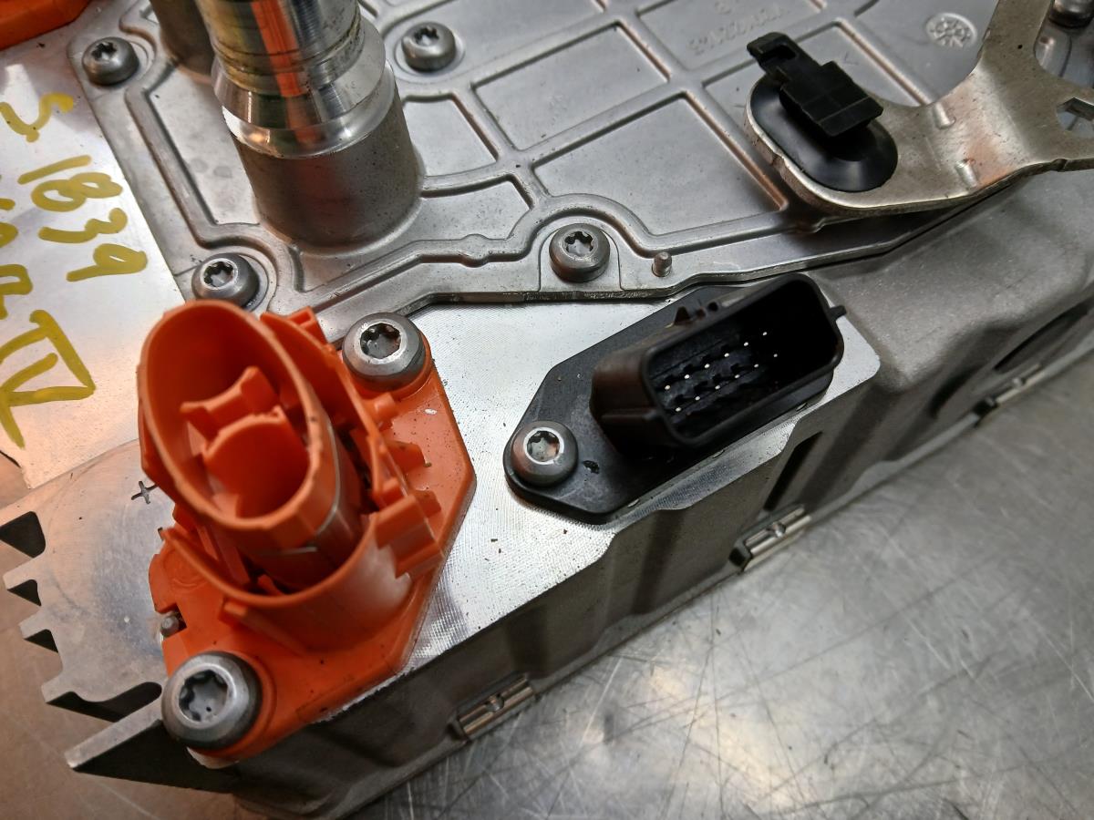 Convertidor / inversor RENAULT Megane IV Grandtour (K9A/M_) Imagem-3