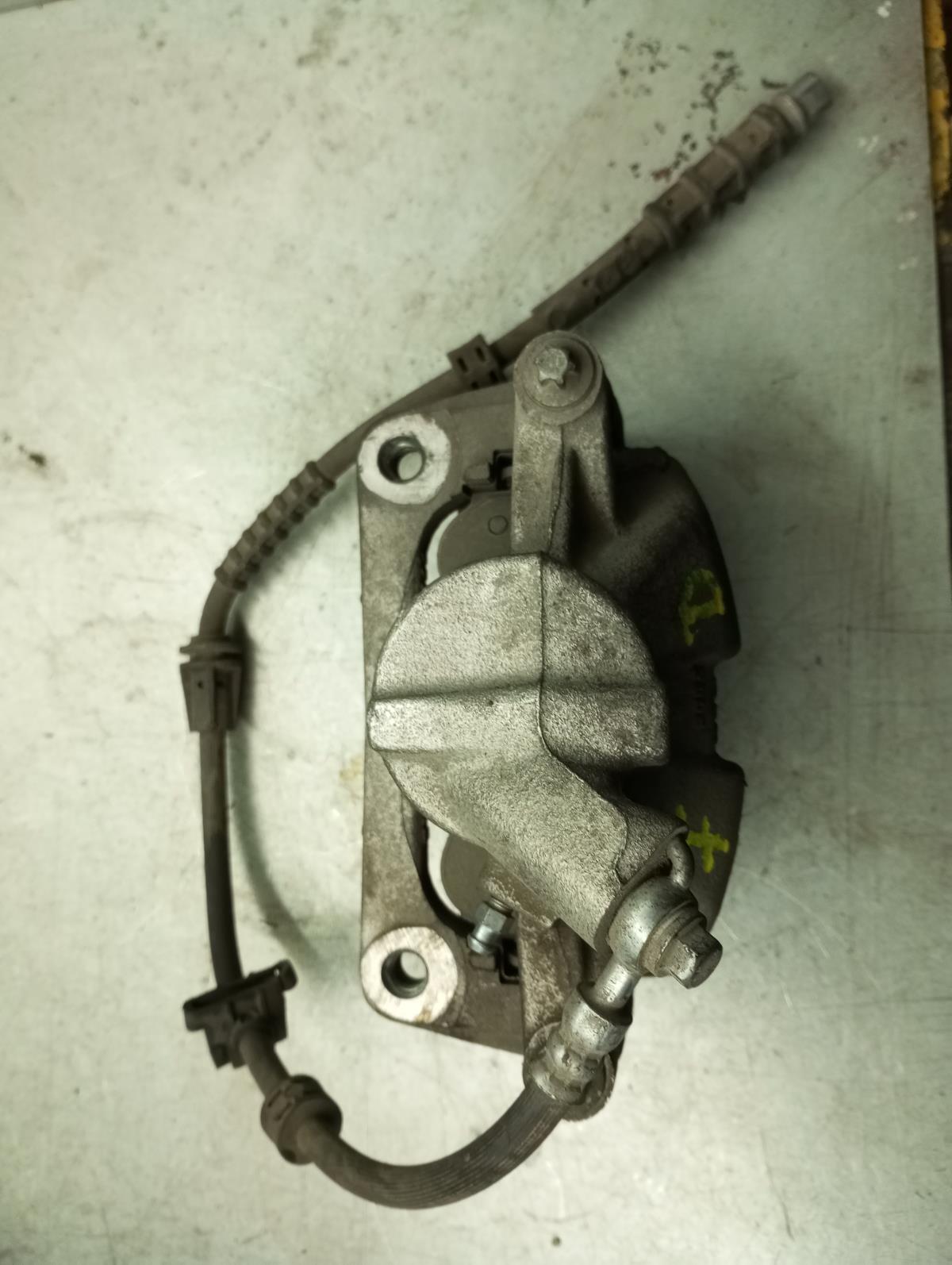 Pinça travão / maxila de travão frente direita PEUGEOT 308 III Imagem-1